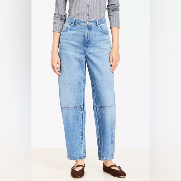 LOFT High Rise Barrel Jeans, size 6 - Picture 4 of 6